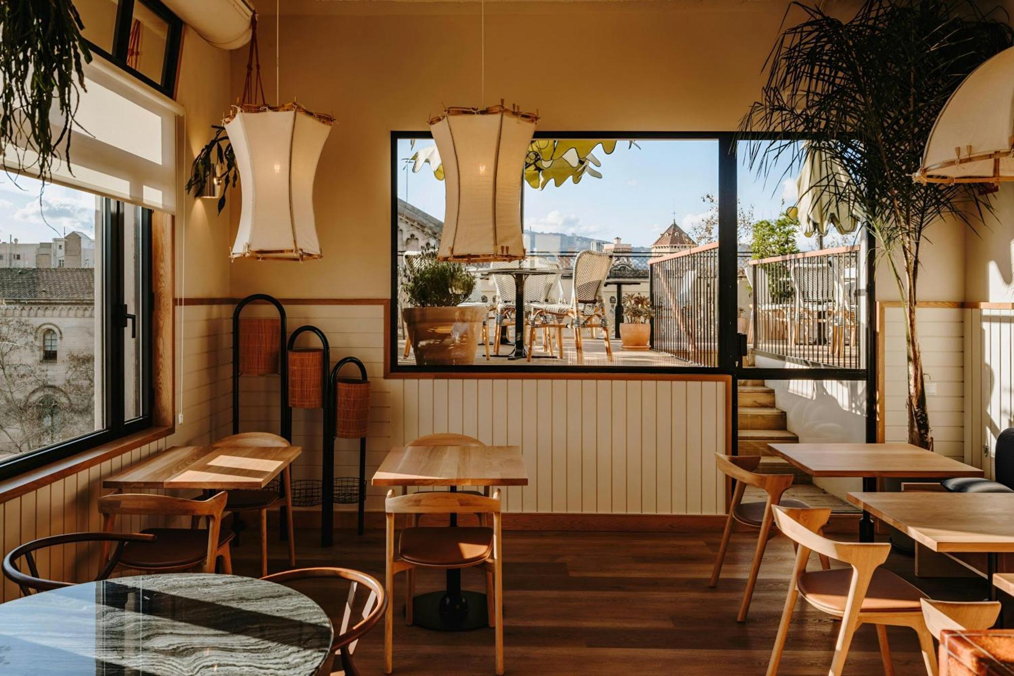 Casa Luz Placa Universitat, Sonder By Marriott Bonvoy Hotel Barcelona