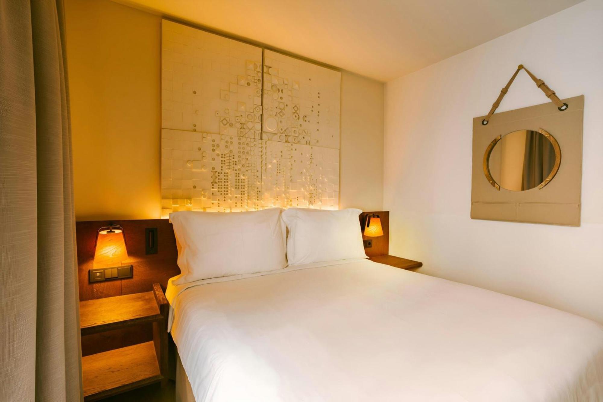 Hotel Casa Luz Placa Universitat, Sonder By Marriott Bonvoy 4*