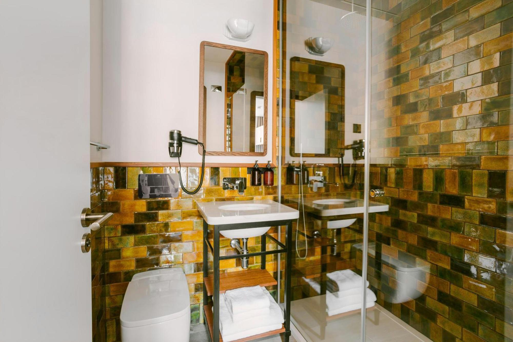 Casa Luz Placa Universitat, Sonder By Marriott Bonvoy Hotel Barcelona
